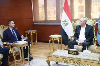 نائب وزير الصحة يبحث مع محافظ الغربية سبل تطوير المنظومة الصحية وتخفيف الأعباء عن المرضى بالمحافظة