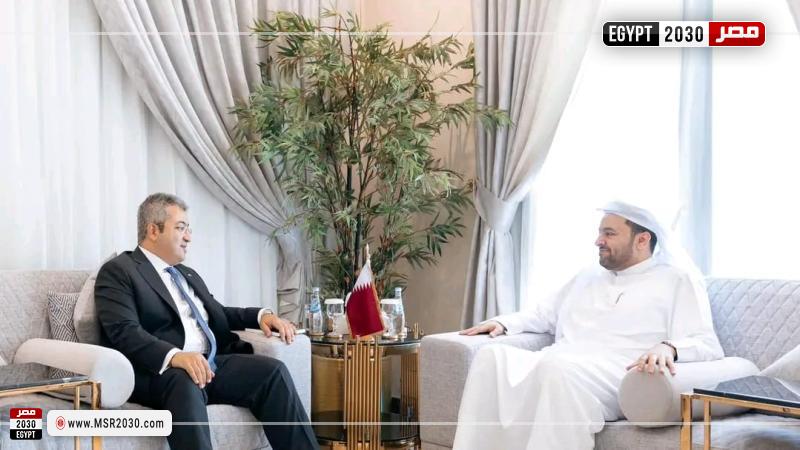 سفير مصر في قطر مع وزير الدولة بالخارجية القطرية