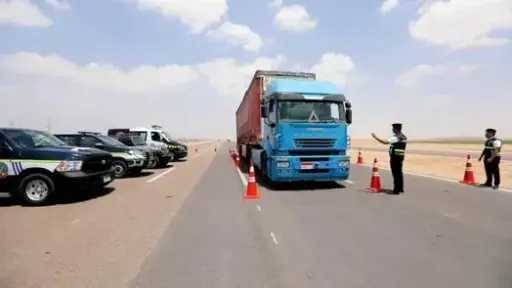 المرور يحرر 774 مخالفة لعدم تركيب الملصق الإلكتروني... المرور يحرر 774 مخالفة لعدم تركيب الملصق الإلكتروني ويرفع 40 مركبة متروكة