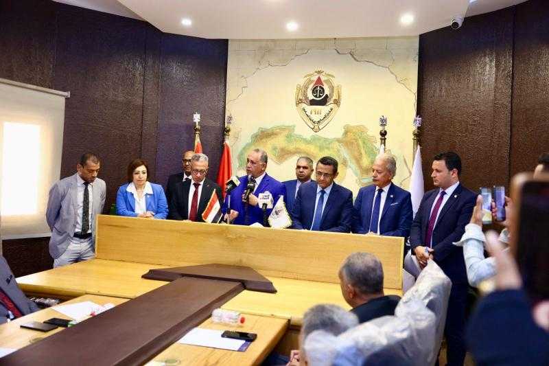نقيب المحامين يعرض موقف النقابة من مقترحات تعديل مشروع قانون الإجراءات الجنائية