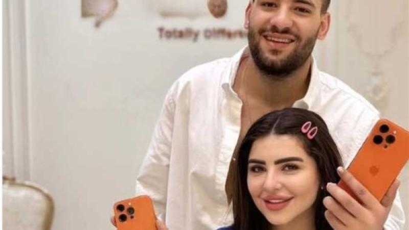 مسلم ينفي شائعات عودته لطليقته بعد انتشار صورة مفبركة