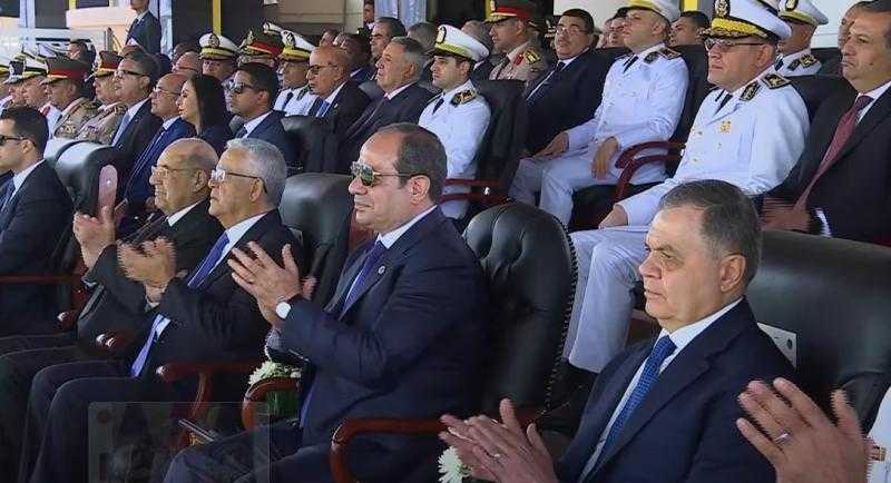 الرئيس السيسي يتناول وجبة الإفطار بمشاركة كبار المدعوين في احتفال أكاديمية الشرطة