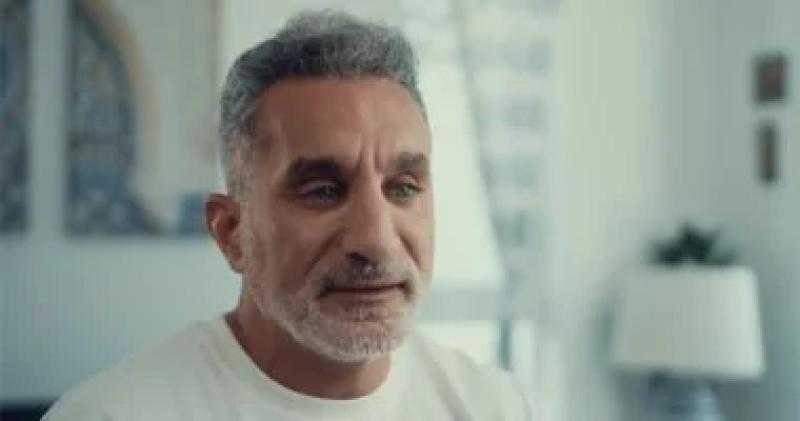 باسم يوسف ساخرا فى برنامج كلمة أخيرة: أنا عميل وجهات خارجية بتمولنى