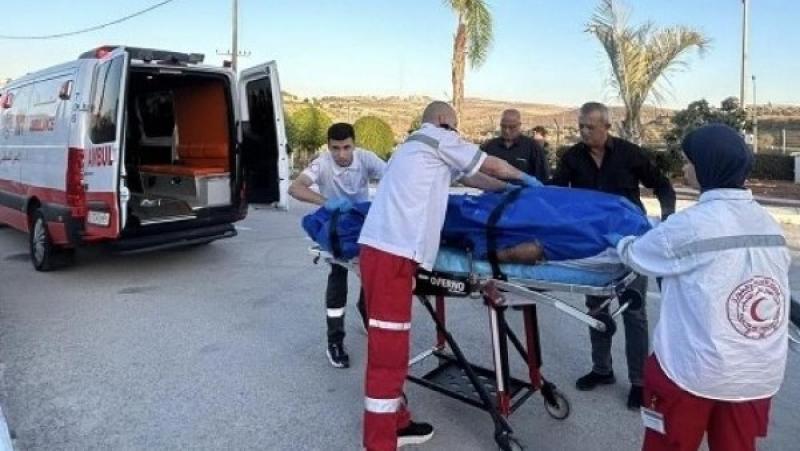  الاحتلال يسلم جثمان الشهيد خالد حوبي