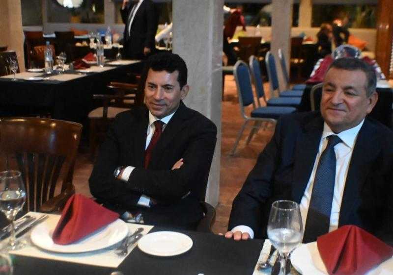 وزير الرياضة وأبوريدة يزوران معسكر منتخب مصر بالمغرب لتحفيز اللاعبين قبل كأس العرب