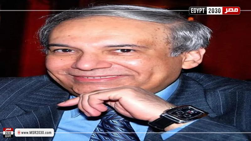 الدكتور عمرو دوارة