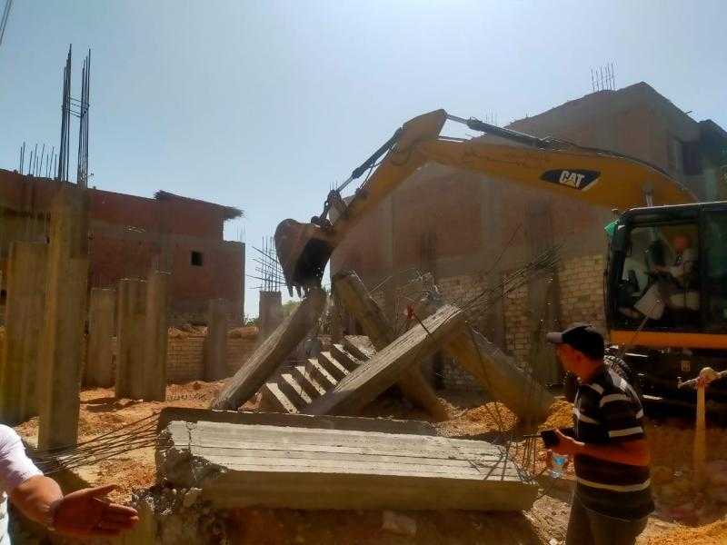 محافظ أسيوط: إزالة 22 حالة تعدي على الأراضي الزراعية وأملاك الدولة