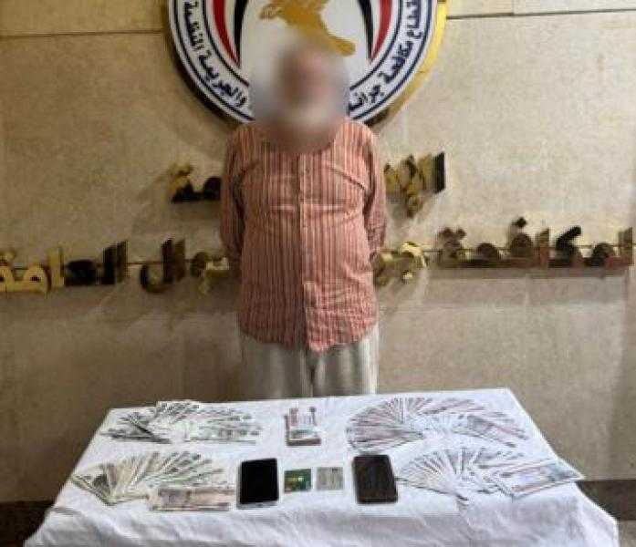 ضبط متهم بالنصب على راغبى السفر للخارج بالقاهرة