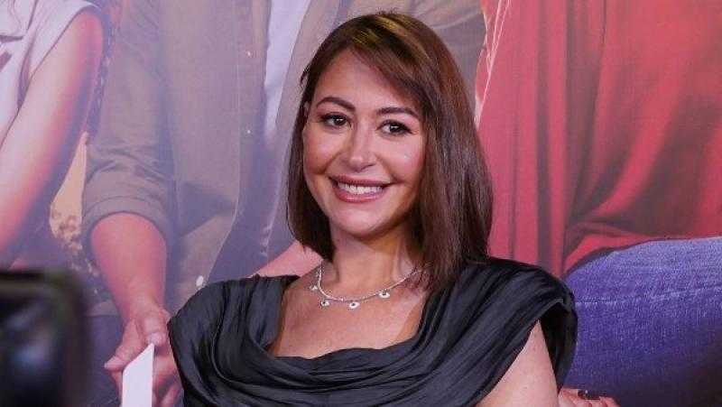 أول تعليق من منة شلبي على أنباء ارتباطها