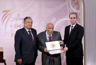 منح وسام ماسبيرو لرواد الإعلام العربي| تفاصيل