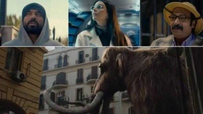 أحمد صلاح حسني وهنادي مهنا يحتفلان بالعرض الخاص لفيلم ”أوسكار: عودة الماموث”