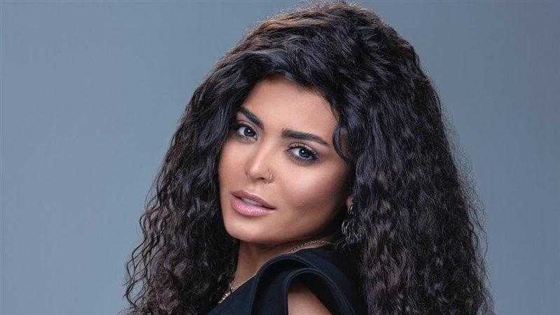 أسماء جلال تطرح تريلر فيلم ”إن غاب القط” وتستعد لعرض ”لعب عيال”