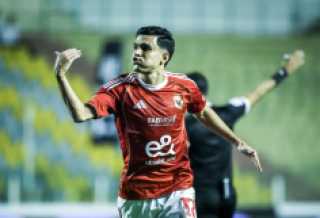 أشرف بن شرقي يغيب عن أولى مباريات المغرب في كأس العرب بسبب إصابة عضلية