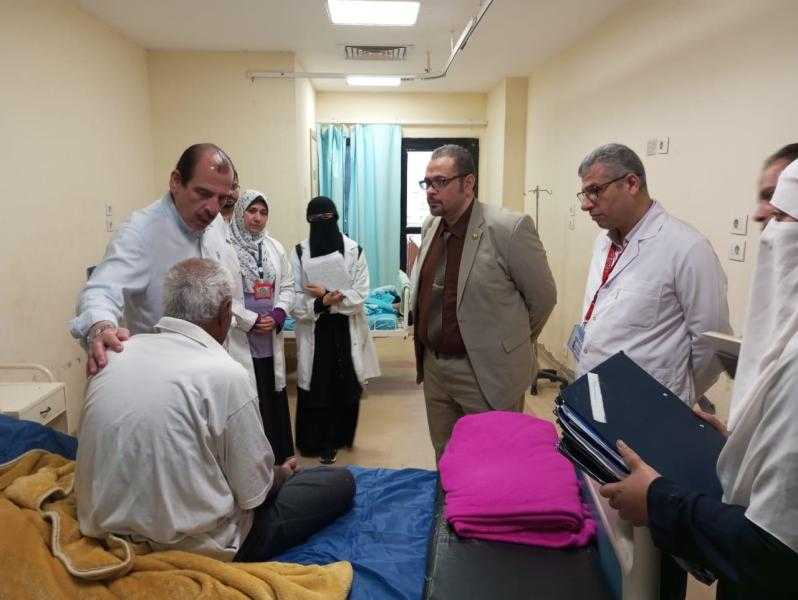 نائب وزير الصحة يتفقد مستشفى الأحرار التعليمي بالشرقية ويوجه بإجراءات عاجلة