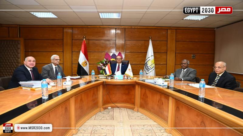 رئيس جامعة أسيوط