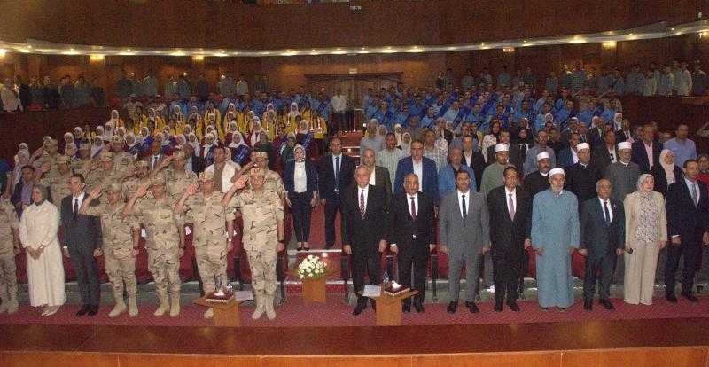 محافظ الغربية وقائد قوات الدفاع الشعبي والعسكري يشهدان الندوة التثقيفية الثانية والعشرين ضمن فعاليات التدريب العملي (صقر 156)