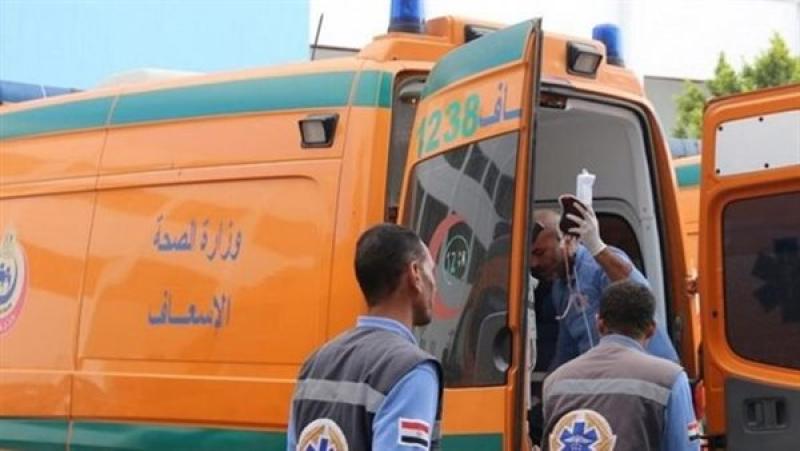 الإسعاف تنقل الجثة