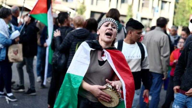 احتجاجات في أوديني قبيل مباراة إيطاليا وإسرائيل تضامنًا مع فلسطين