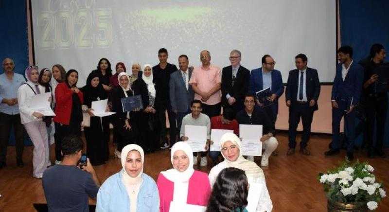 الجامعة المصرية الروسية تكرم (53) من طلاب الذكاء الإصطناعى.. بالأسماء