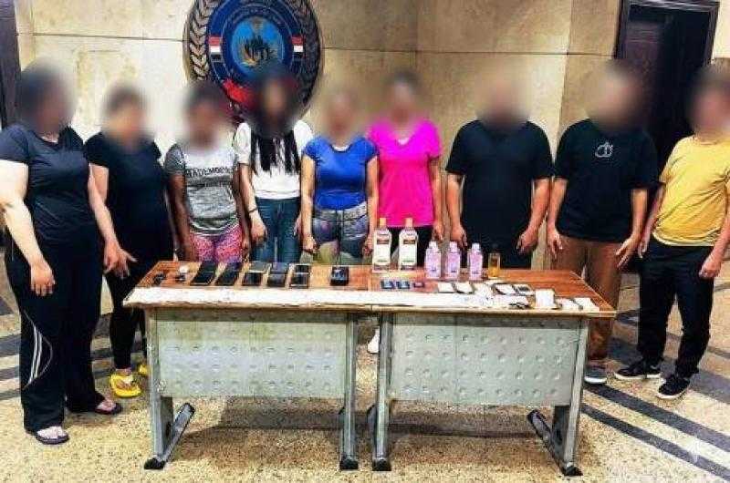 ضبط نادى صحى بالقاهرة يستخدم لممارسة أعمال منافية للآداب