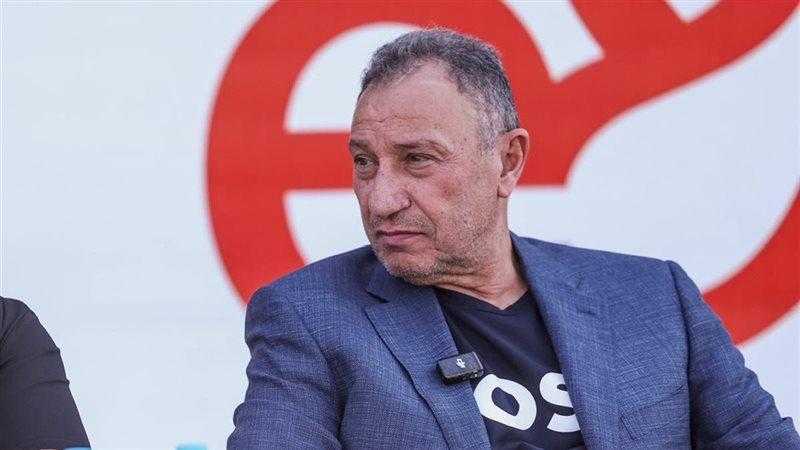 الخطيب يحقق مع المنيسي بسبب صورة ثلاثي الزمالك في مجلة الأهلي