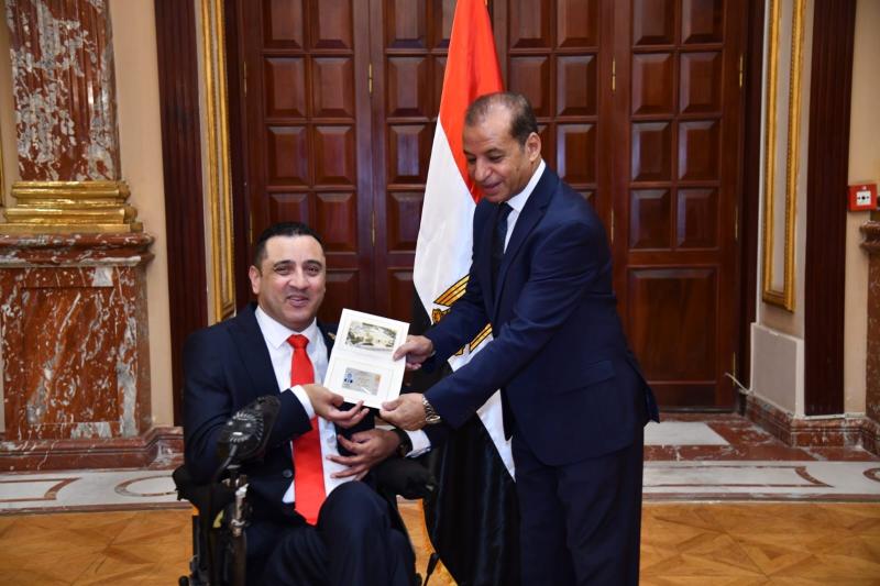 تنظيم دقيق وتنسيق محكم واستقبال راقٍ.. جهود مضنية بمجلس الشيوخ لتسهيل إجراءات العضوية