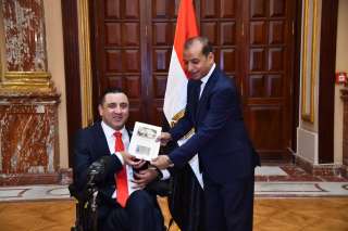 تنظيم دقيق وتنسيق محكم واستقبال راقٍ.. جهود مضنية بمجلس الشيوخ لتسهيل إجراءات العضوية