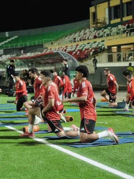 الأهلي يبدأ تدريباته في بوروندي استعدادًا لمواجهة إيجل نوار في دوري أبطال إفريقيا