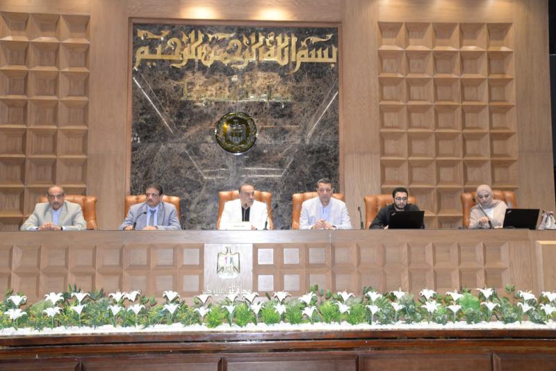 محافظ أسيوط 