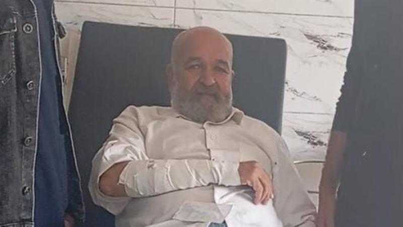 نقل  الفنان طلعت الشريف للمستشفى