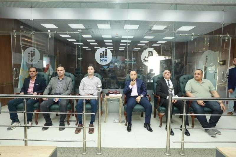 محافظ كفرالشيخ يتابع تطبيق التعريفة الجديدة بجميع المواقف من مركز سيطرة الشبكة الوطنية للطوارئ