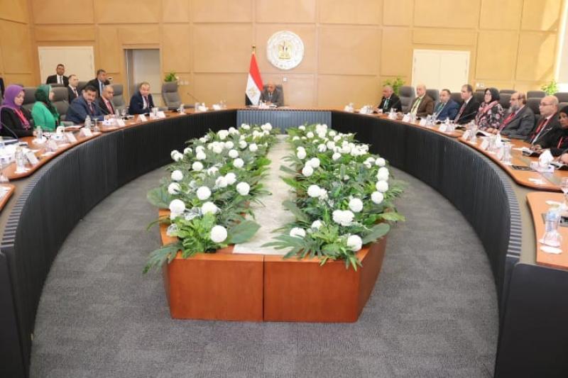 وزير الكهرباء يتابع تنفيذ خطط وبرامج التدريب بما يتوافق مع تطوير منظومة عمل الشركات