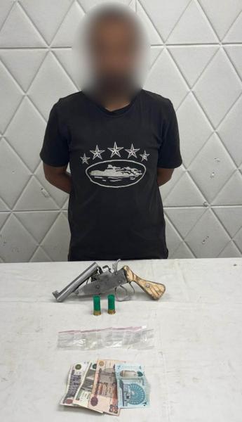 ضبط متهم فرّغ هواء إطارات سيارة طبيبة لرفضها دفع مقابل الركنة بمدينة نصر