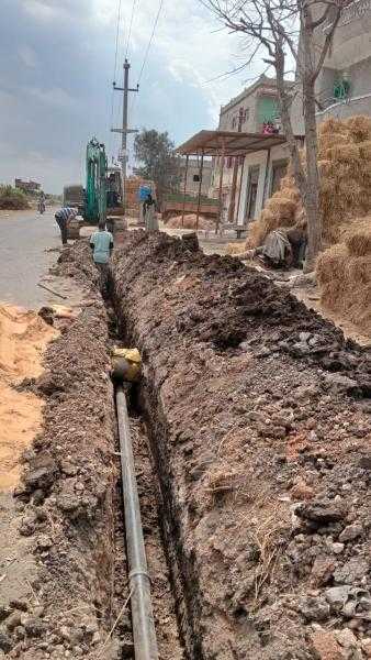 محافظ كفرالشيخ : تغيير عدد من خطوط مياه الشرب بالرياض إلى بلاستيك بطول 5000 متر وسط إشادة المواطنين