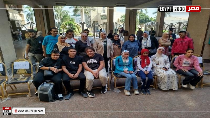 كلية الألسن بجامعة عين شمس
