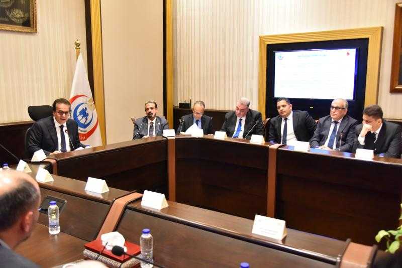 وزير الصحة يترأس اجتماع مجلس مراقبة عمليات الدم لتوحيد الأسعار وضبط حملات التبرع
