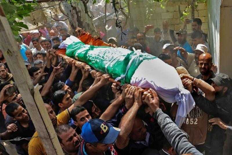 استشهاد فلسطيني وإصابة آخر خلال اقتحام إسرائيلي لمخيم العين في نابلس