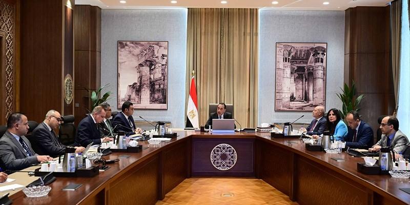 رئيس الوزراء يتابع جهود تعظيم الاستفادة من الأراضي والمباني المطلة على كورنيش النيل وطرحها كفرص استثمارية