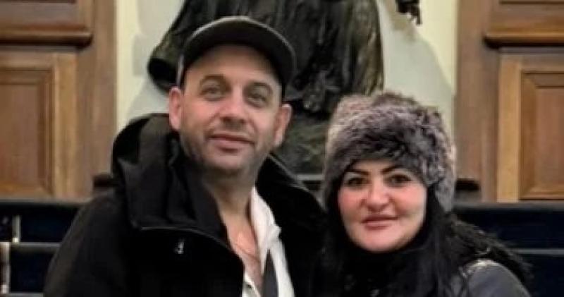 مصطفى قمر يطمئن جمهوره على صحة زوجته ويستعد لإطلاق ألبومه الجديد ”قمر 25”