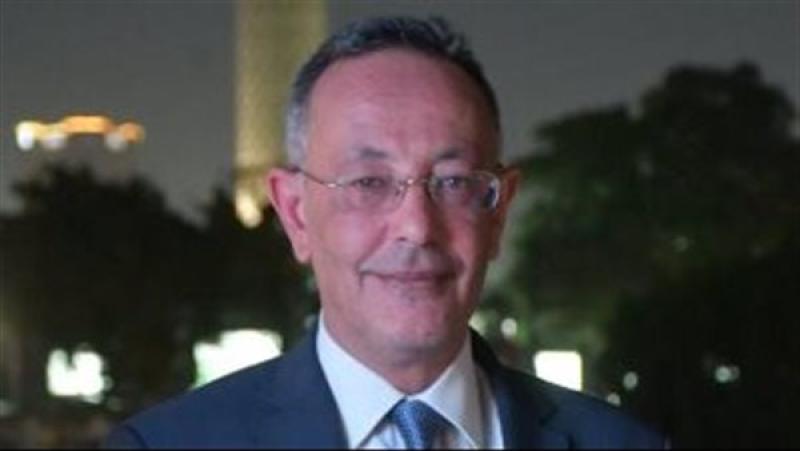 الدكتور أحمد غنيم 