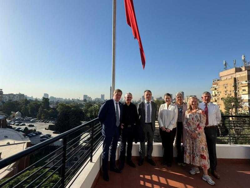 وفد لجنة السياسة الخارجية بالبرلمان الدنماركي يبدأ زيارة إلى مصر