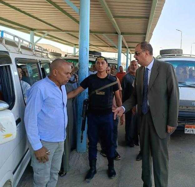 محافظ سوهاج يتفقد موقف سوهاج الجديدة وموقف جامعة سوهاج الجديدة