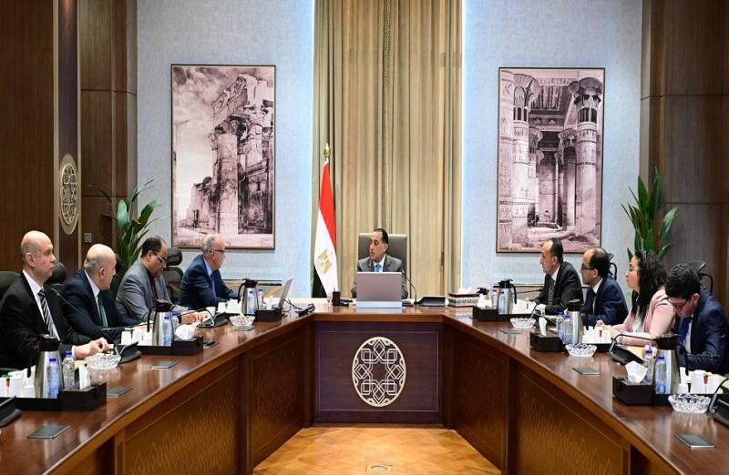 رئيس الوزراء يُتابع جهود إزالة تعديات نهر النيل في إطار «المشروع القومي لضبط النيل»