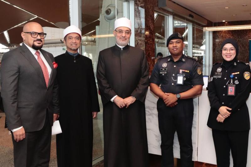 مفتي الجمهورية يصل إلى العاصمة الماليزية كوالالمبور في زيارة رسمية تستغرق عدة أيام