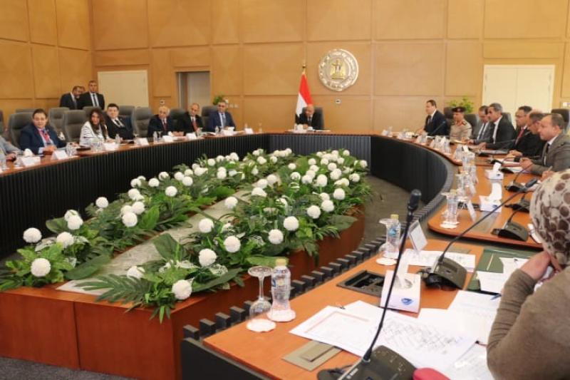 وزير الكهرباء يترأس أول اجتماع للجهاز التنفيذي للاشراف على مشروعات إنشاء المحطات النووية