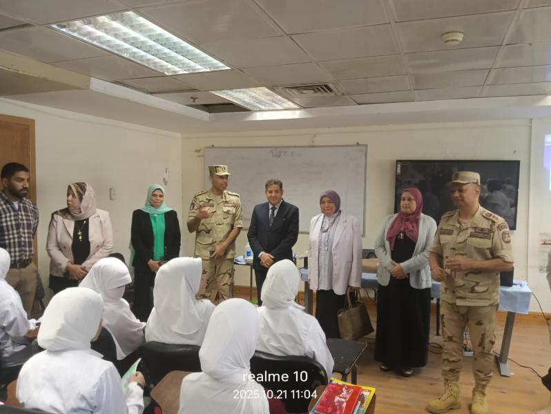 نائب رئيس جامعة الأزهر لفرع البنات يشيد بجهود القوات المسلحة المصرية في غرس قيم الولاء والانتماء