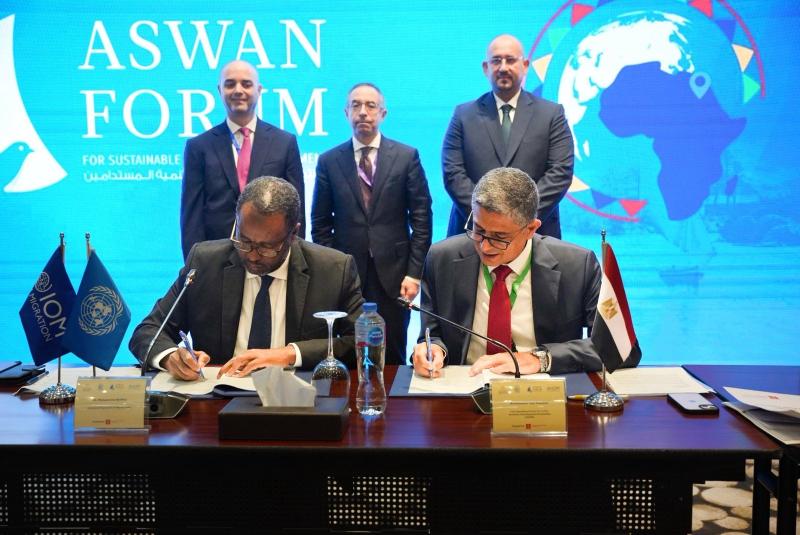 المنظمة الدولية للهجرة ومركز القاهرة الدولي لتسوية النزاعات يوقعان مذكرة تفاهم لتعزيز حوكمة الهجرة