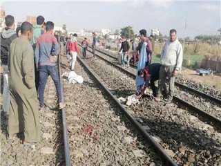 مصرع طالب دهسه القطار أثناء عبوره شريط السكة... مصرع طالب دهسه القطار أثناء عبوره شريط السكة الحديد بالمنوفية