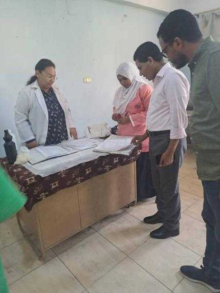 وكيل وزارة الصحة بالأقصر يتابع سير العمل بالمنشآت الصحية بالزينية