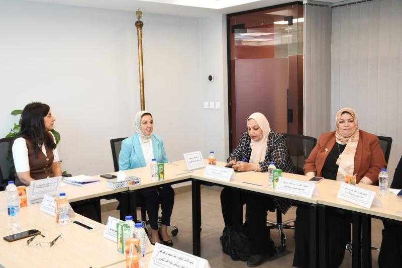 نائب رئيس جامعة عين شمس تشهد الجلسة الثانية لاجتماع لجنة تنسيق المؤتمرات السنوية بالجامعة